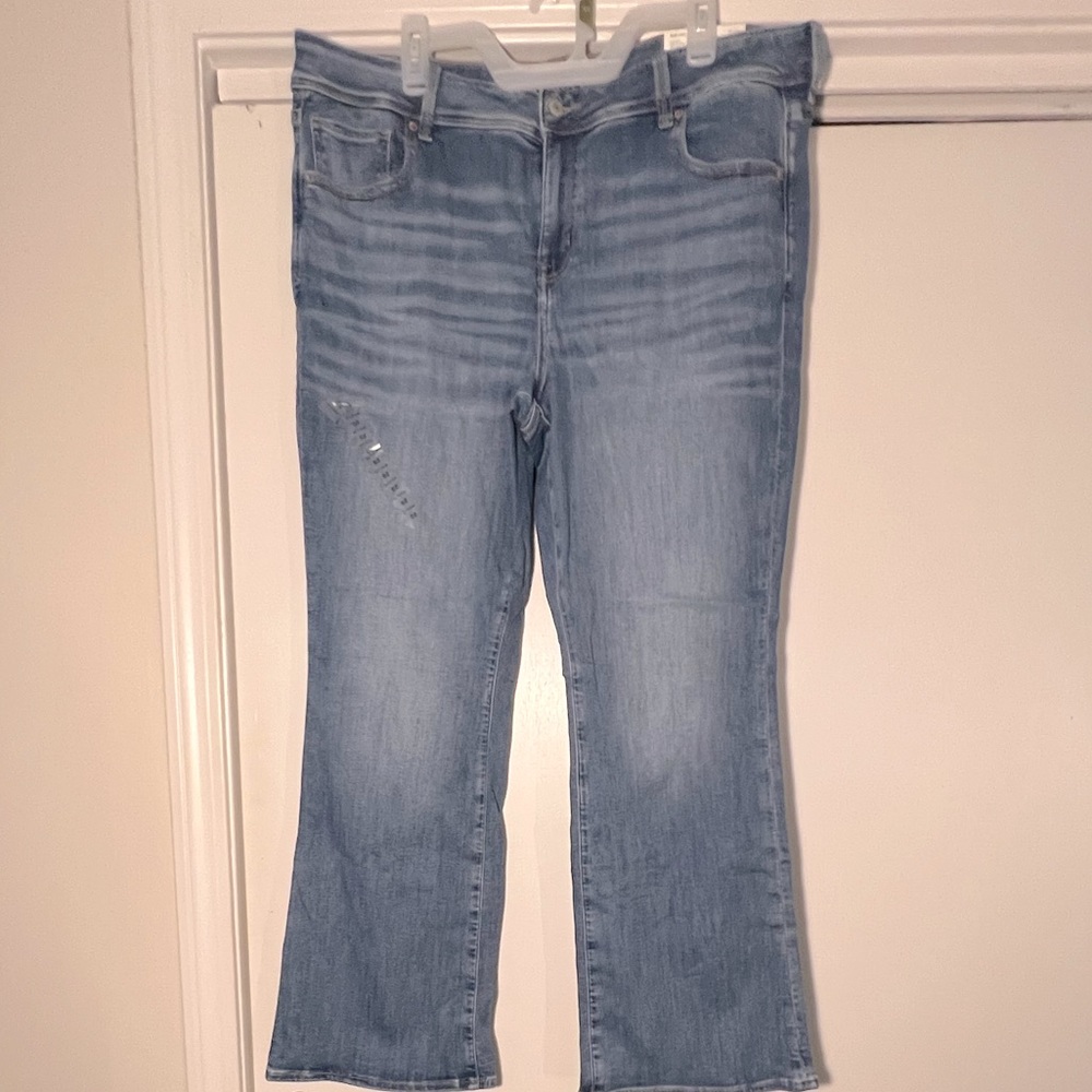 NWT American eagle low rise jeans